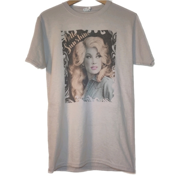 Jerzees Tops - Jerzees Dolly Parton Short Sleeve Graphic Shirt
